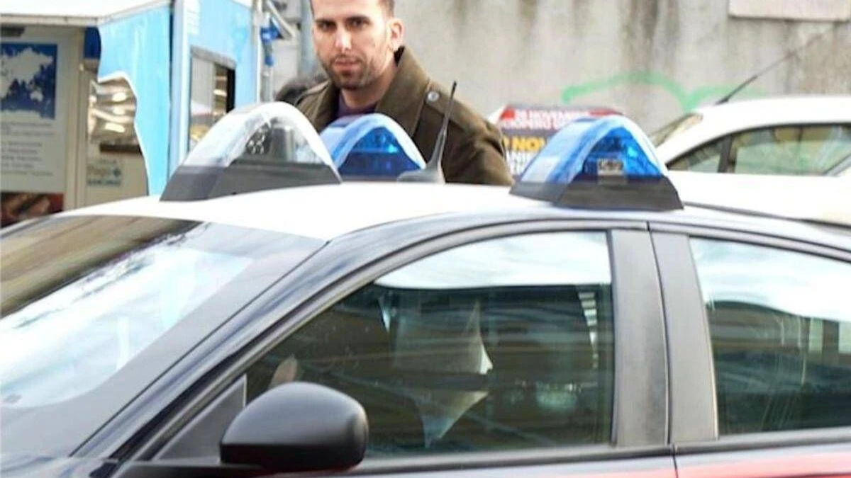 Filippo Blengino, segretario dei Radicali Italiani, durante l'azione di disobbedienza civile a Torino