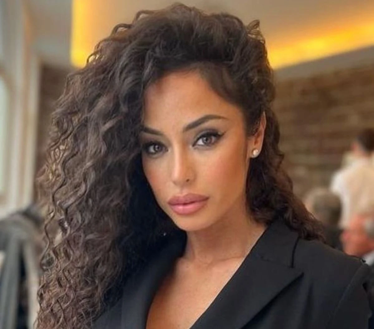 Primo piano di Raffaella Fico