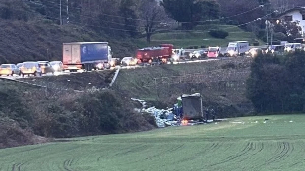 Tragedia in mattinata, il volo spaventoso nella scarpata. Scena impressionante, tutto bloccato