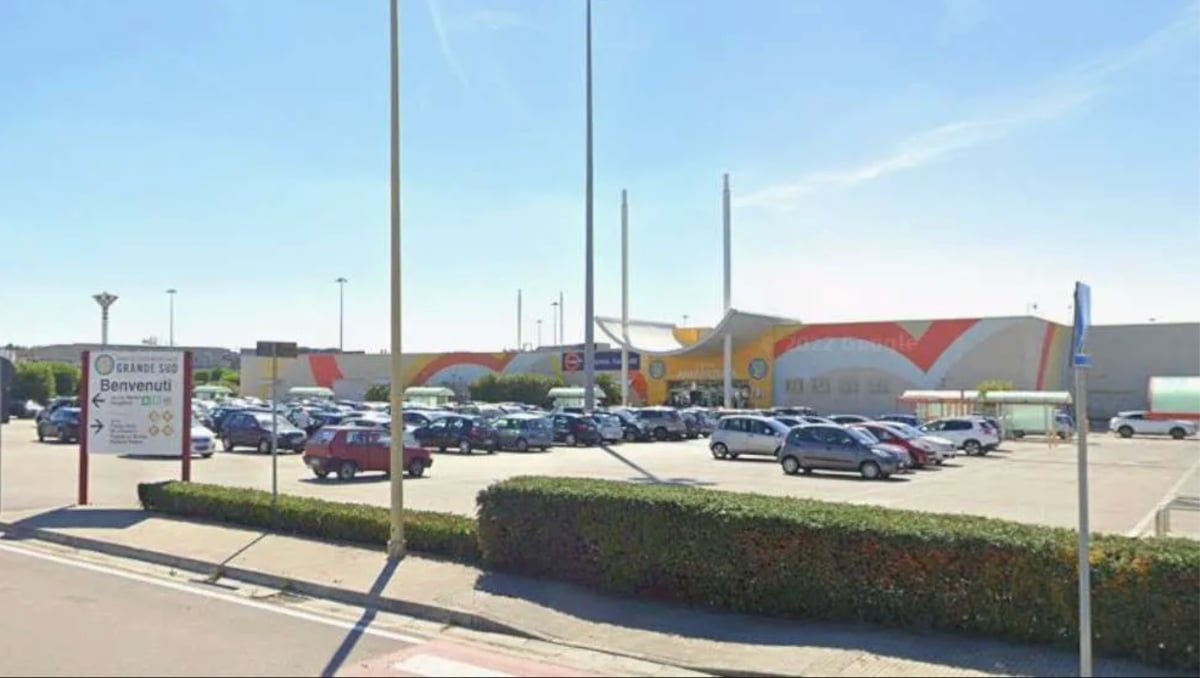 orrore al centro commerciale su una ragazza di 28 anni la notizia sconvolge tutti