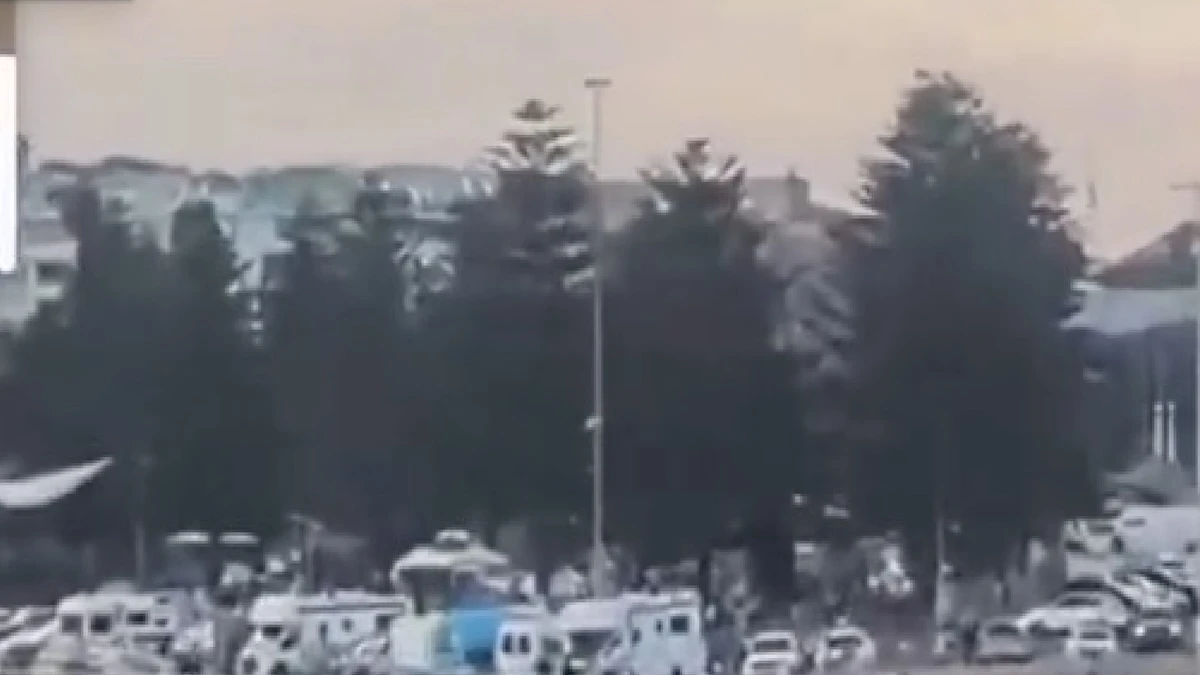 inferno in strada sparatoria di massa ci sono morti e feriti da Tvzap.it inferno in strada sparatoria di massa ci sono morti e feriti