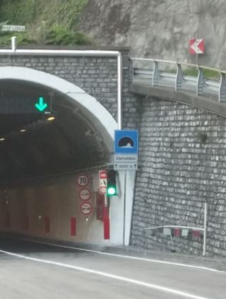 galleria di Cernobbio, incidente, tamponamento