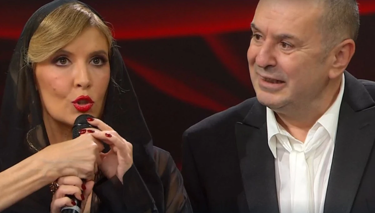 Momento in studio tra Barbara D’Urso, Selvaggia Lucarelli e la giuria