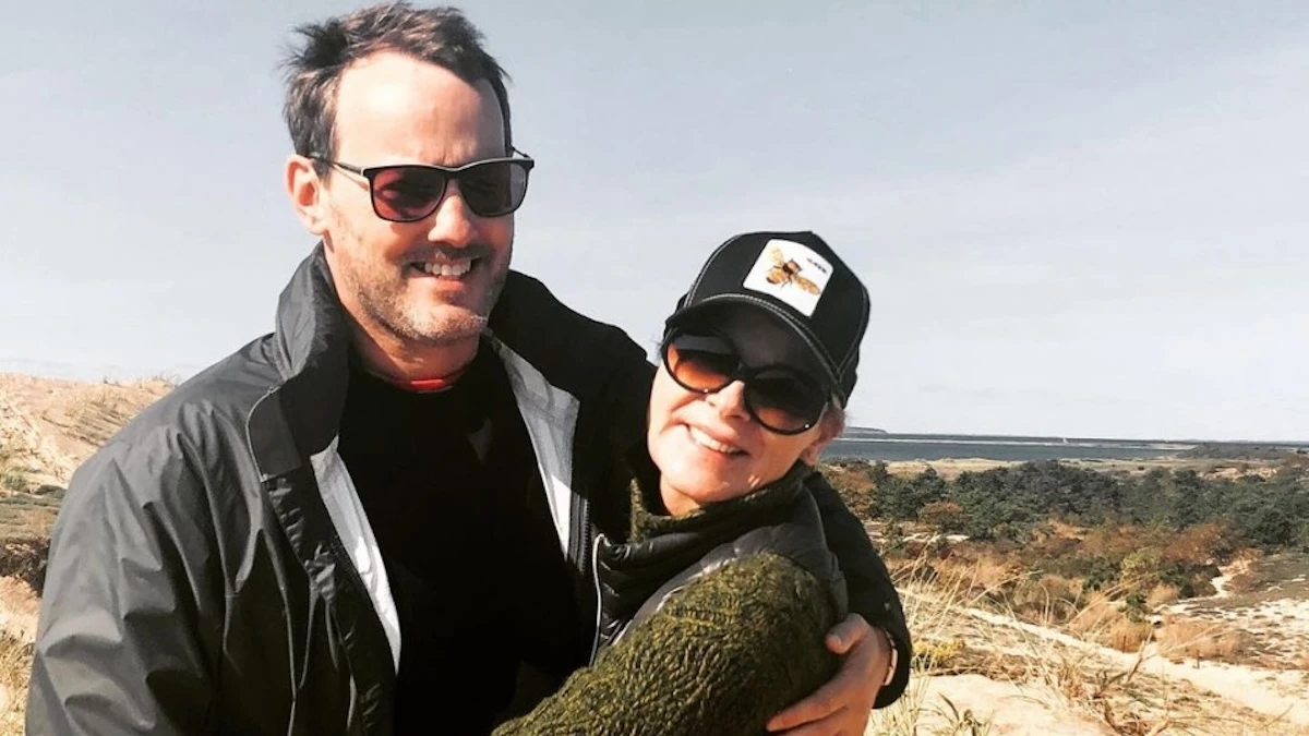 Kim Cattrall, nozze in segreto a Londra: i 12 invitati e l'abito della star di "Sex and the City"