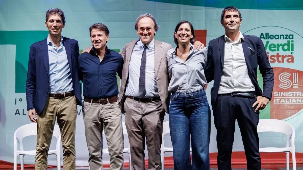 sondaggi c8217232 un sorpasso a dir poco inaspettato cambia tutto dati incredibili da Tvzap.it sondaggi c8217232 un sorpasso a dir poco inaspettato cambia tutto dati incredibili