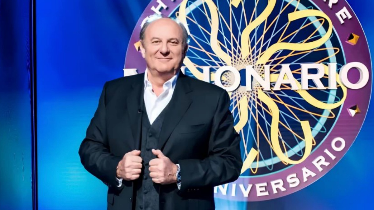 Torna su Canale 5 ”Chi vuol essere milionario”, spoiler da Gerry Scotti: come funziona il nuovo meccanismo Torna su Canale 5 ”Chi vuol essere milionario”, spoiler da Gerry Scotti: come funziona il nuovo meccanismo