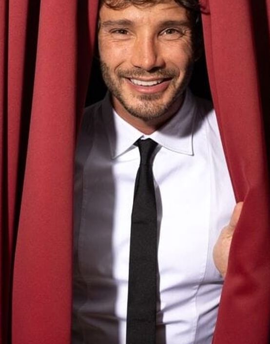 Meglio stasera show De Martino