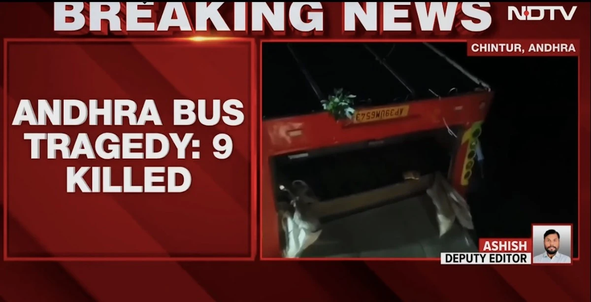 Medici e infermieri al pronto soccorso dopo l'incidente del bus