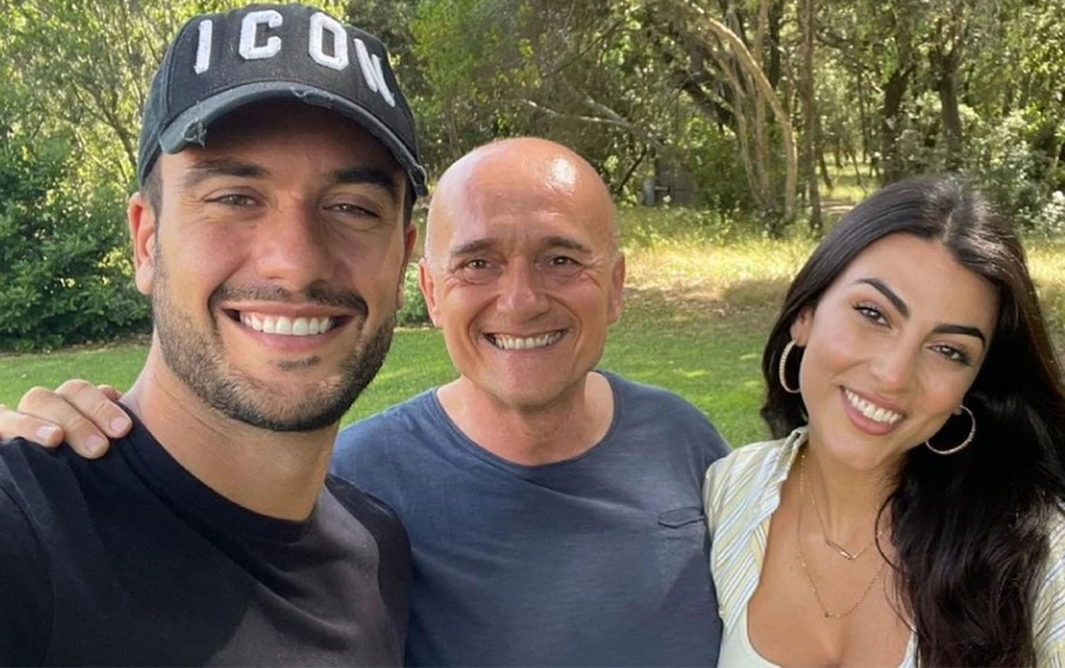 Primo piano di Giulia Salemi coinvolta nella bufera social