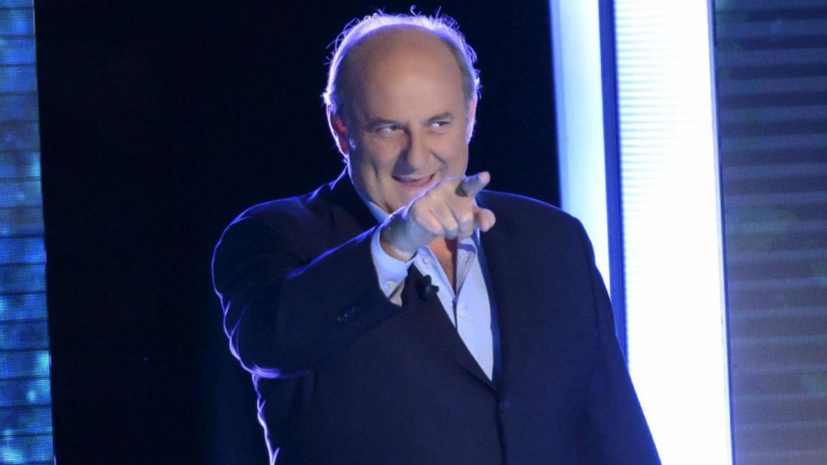 Gerry Scotti, lo sfottò alla Rai dopo il brillante debutto di Chi Vuol Essere Milionario