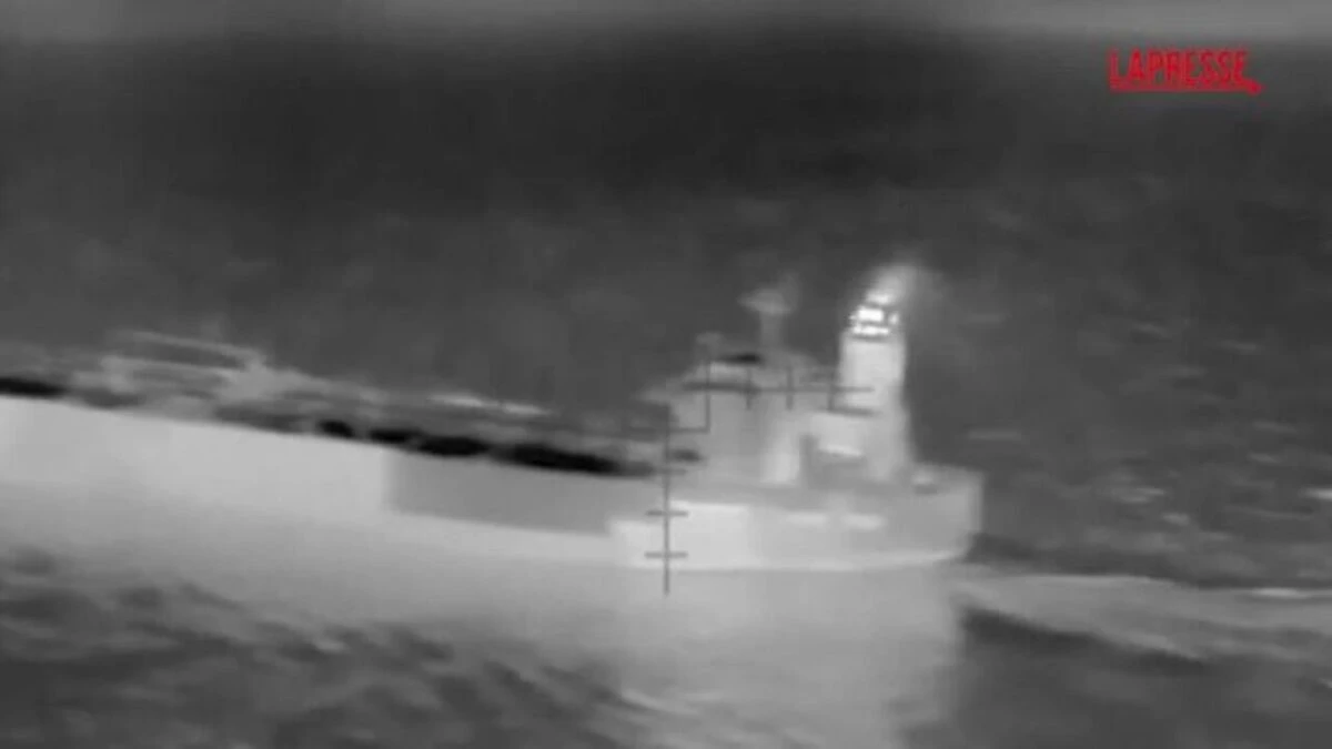 Immagine satellitare o documentazione relativa alla petroliera QENDIL