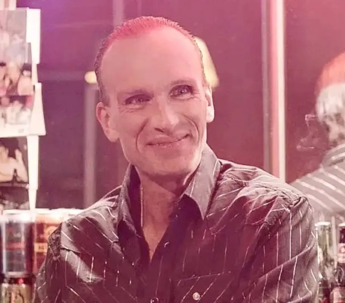 Peter Greene in una scena di film