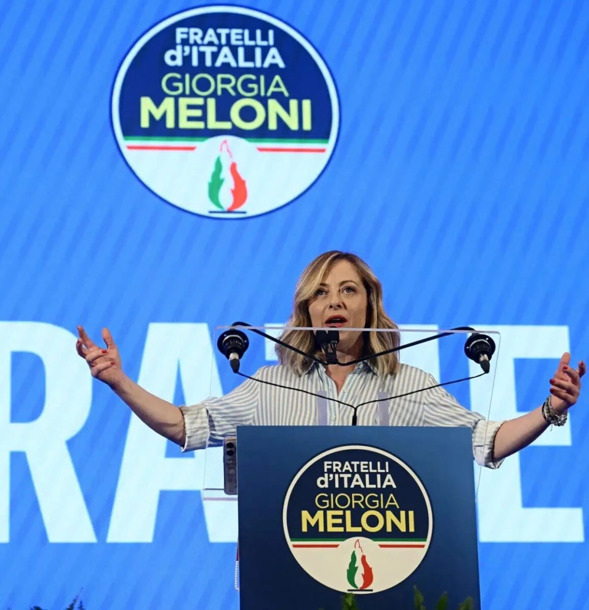 Grafico dei sondaggi politici con andamento dei partiti italiani