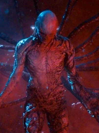 Gerry Scotti incontra "Stranger Things 5": il video in cui sfida Vecna diventa virale