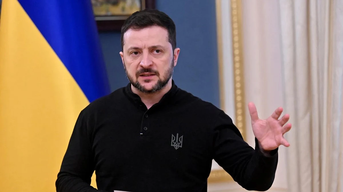 Il presidente ucraino Volodymyr Zelensky durante una conferenza stampa