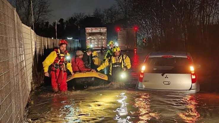 emergenza maltempo in italia la decisione 232 stata presa da Tvzap.it emergenza maltempo in italia la decisione 232 stata presa