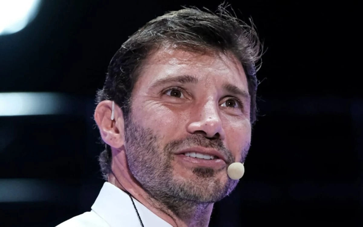 Stefano De Martino durante un evento pubblico, immagine di archivio