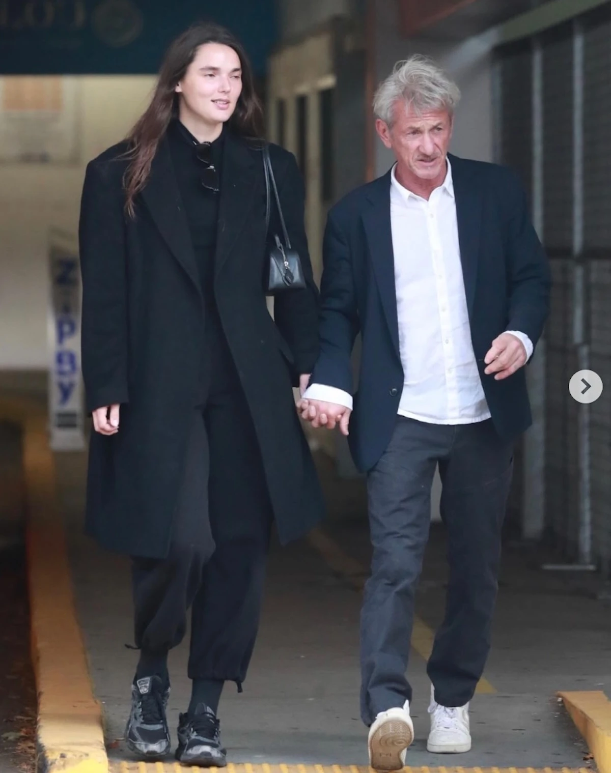 Sean Penn e Valeria Nicov fotografati insieme durante un evento