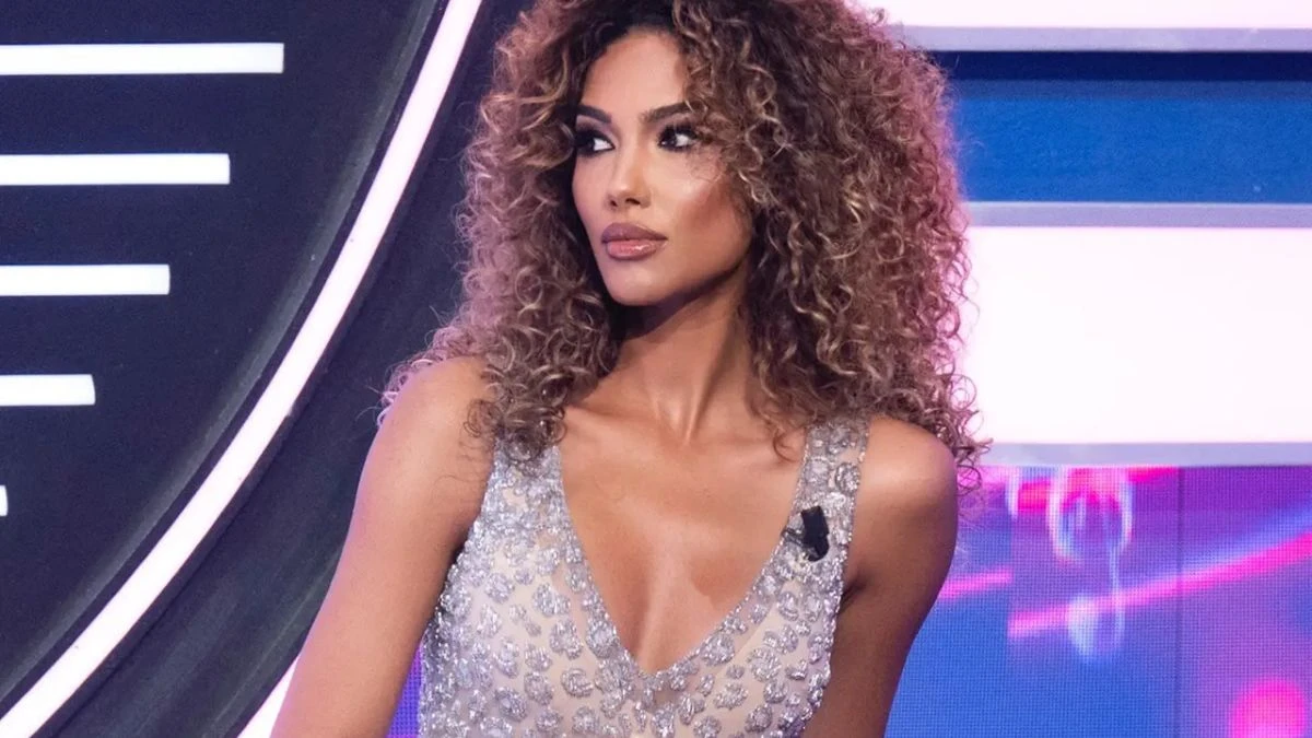 Samira Lui in un programma televisivo su Mediaset