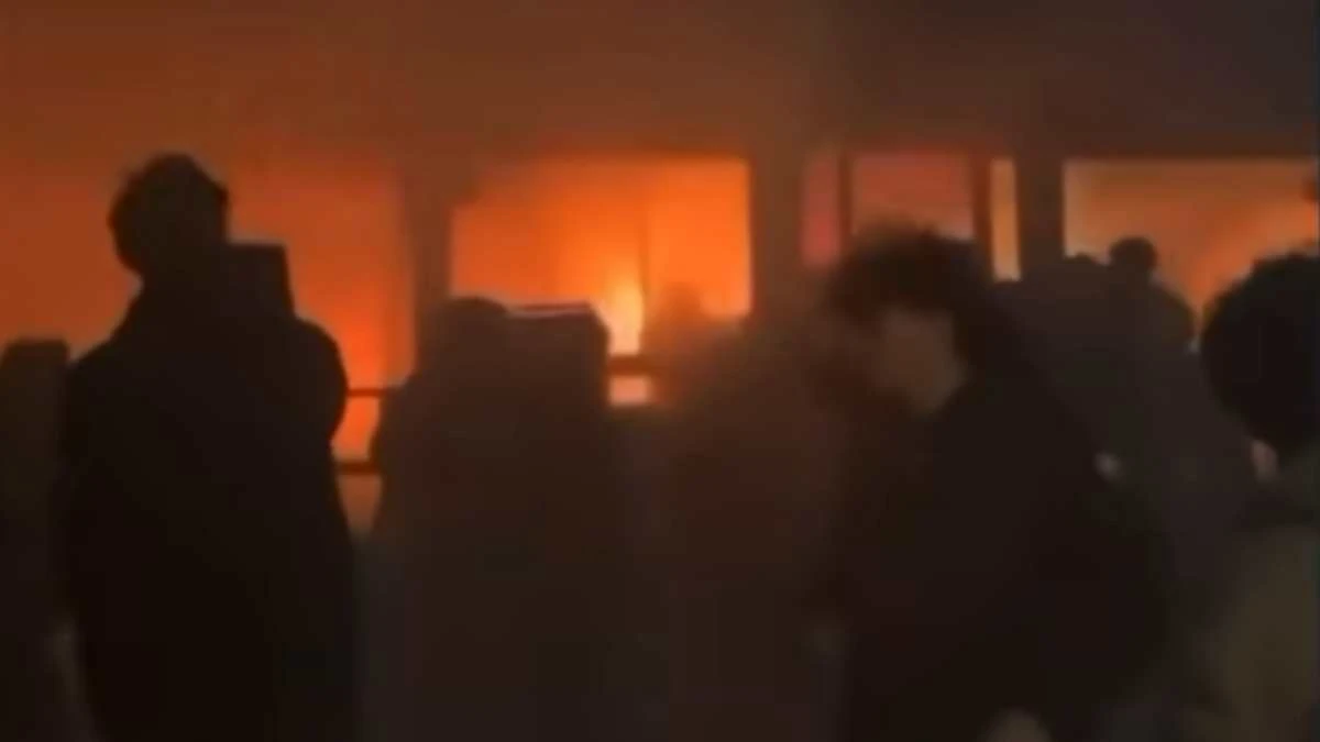 Incendio a Crans-Montana, immagine dei soccorsi e del fumo