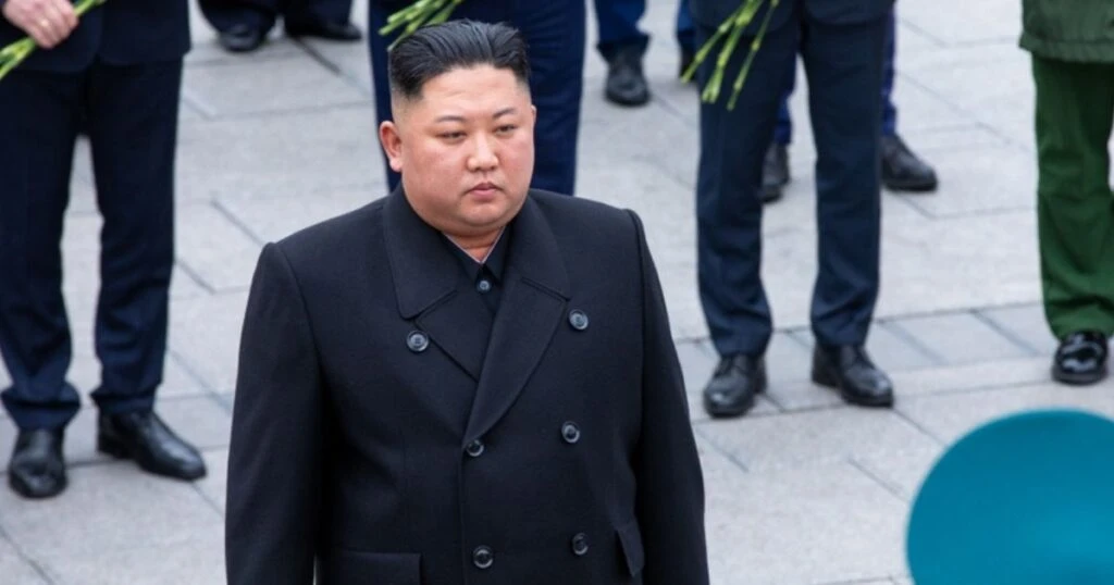 Kim Jong Un durante un evento legato ai programmi missilistici della Corea del Nord