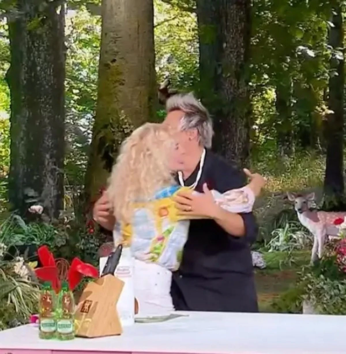 Andrea Mainardi e Antonella Clerici durante la trasmissione