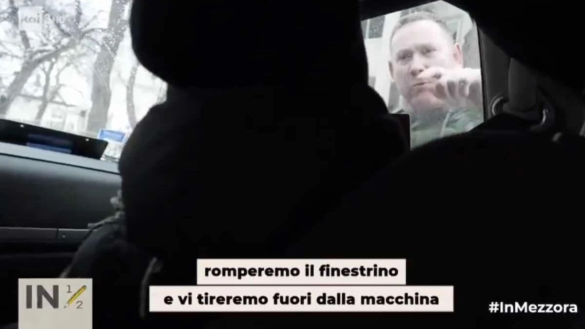 Frame del video: minaccia di un agente ICE alla troupe Rai durante il servizio a Minneapolis