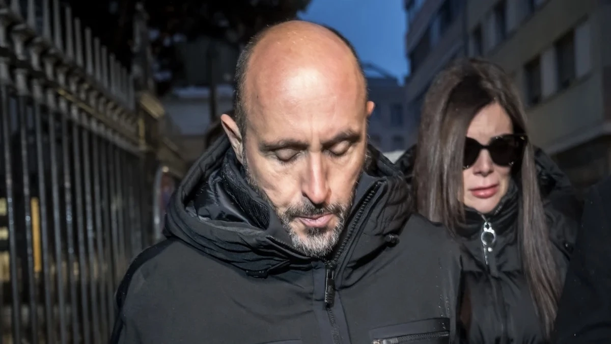 Esterno del locale Constellation a Crans-Montana coinvolto nell'incendio di Capodanno