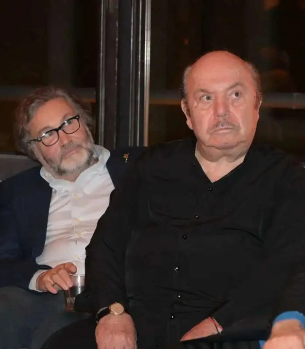 Filippo Ascione insieme a Lino Banfi durante un evento del cinema italiano