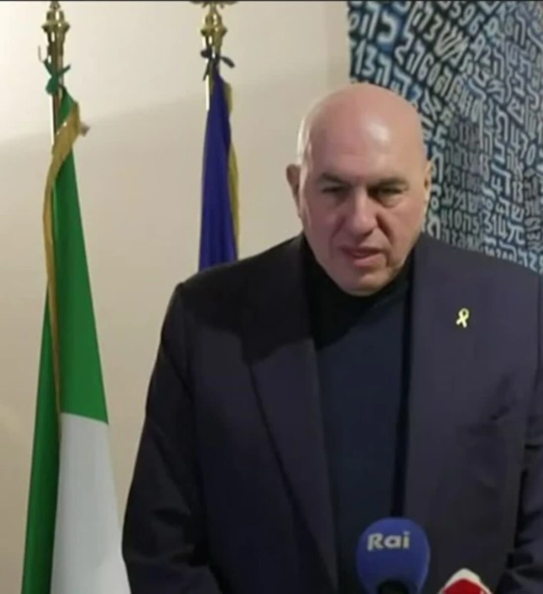 Il ministro della Difesa Guido Crosetto