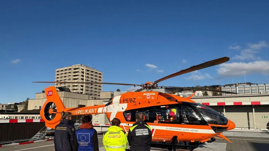 Ingresso dell'ospedale Niguarda di Milano impegnato nella cura dei feriti