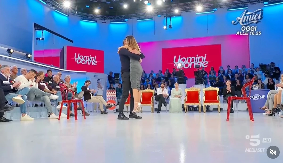 Momenti in studio a Uomini e Donne durante il Trono Classico