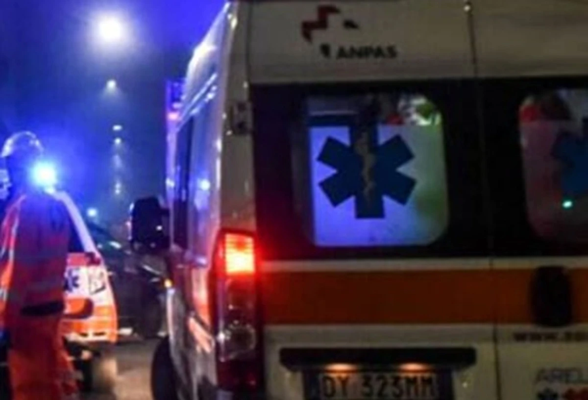 Forze dell’ordine e mezzi di soccorso sul luogo dell’incidente mortale in galleria