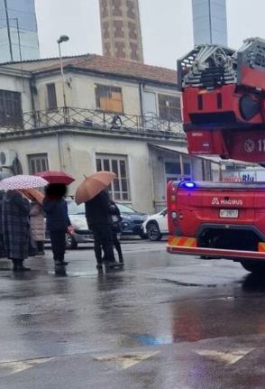 Incendio all’ospedale Sacco di Milano: evacuato il padiglione 16, nessun ferito