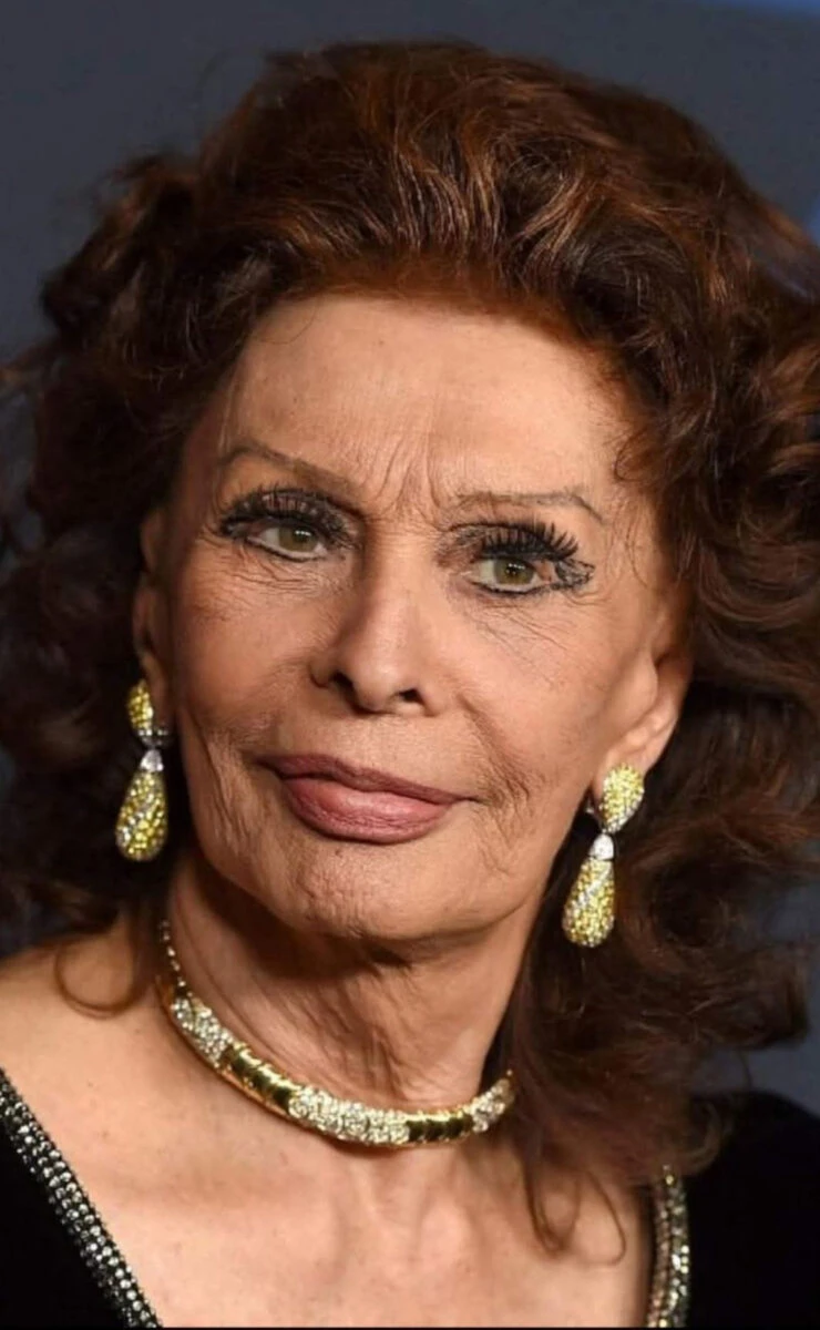 Sophia Loren in una recente foto di repertorio