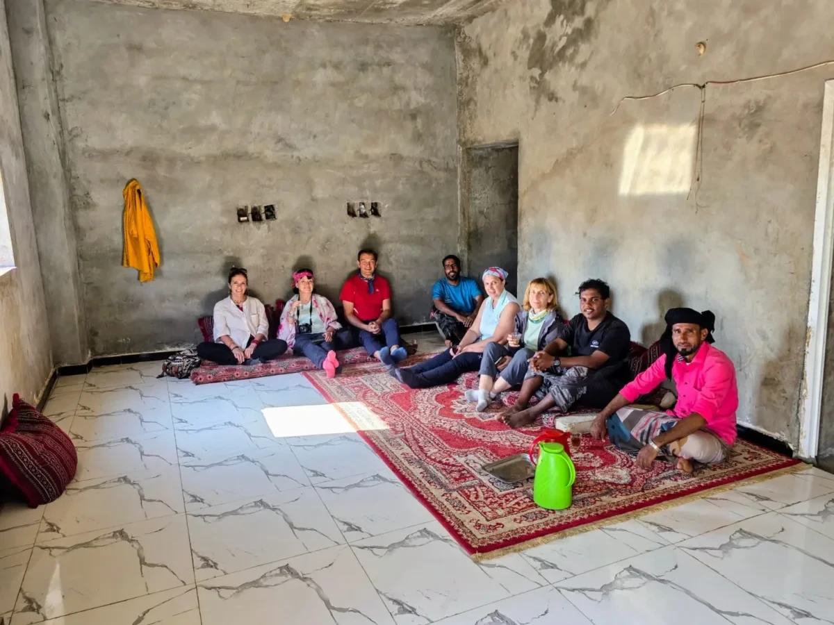Turisti ospitati nelle strutture di Socotra durante il blocco dei voli