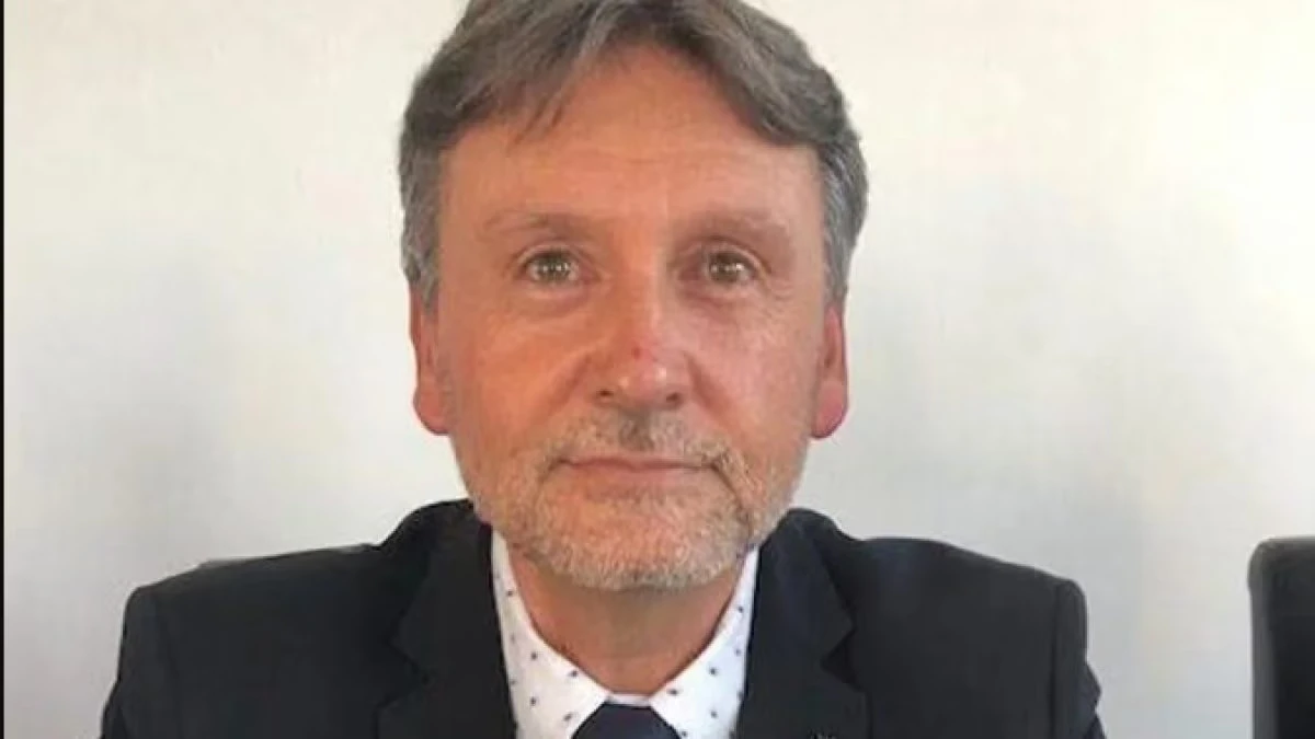 Ritratto del vicesindaco Giovanni Secci, protagonista delle dimissioni legate all'inchiesta sui chioschi di Sabaudia