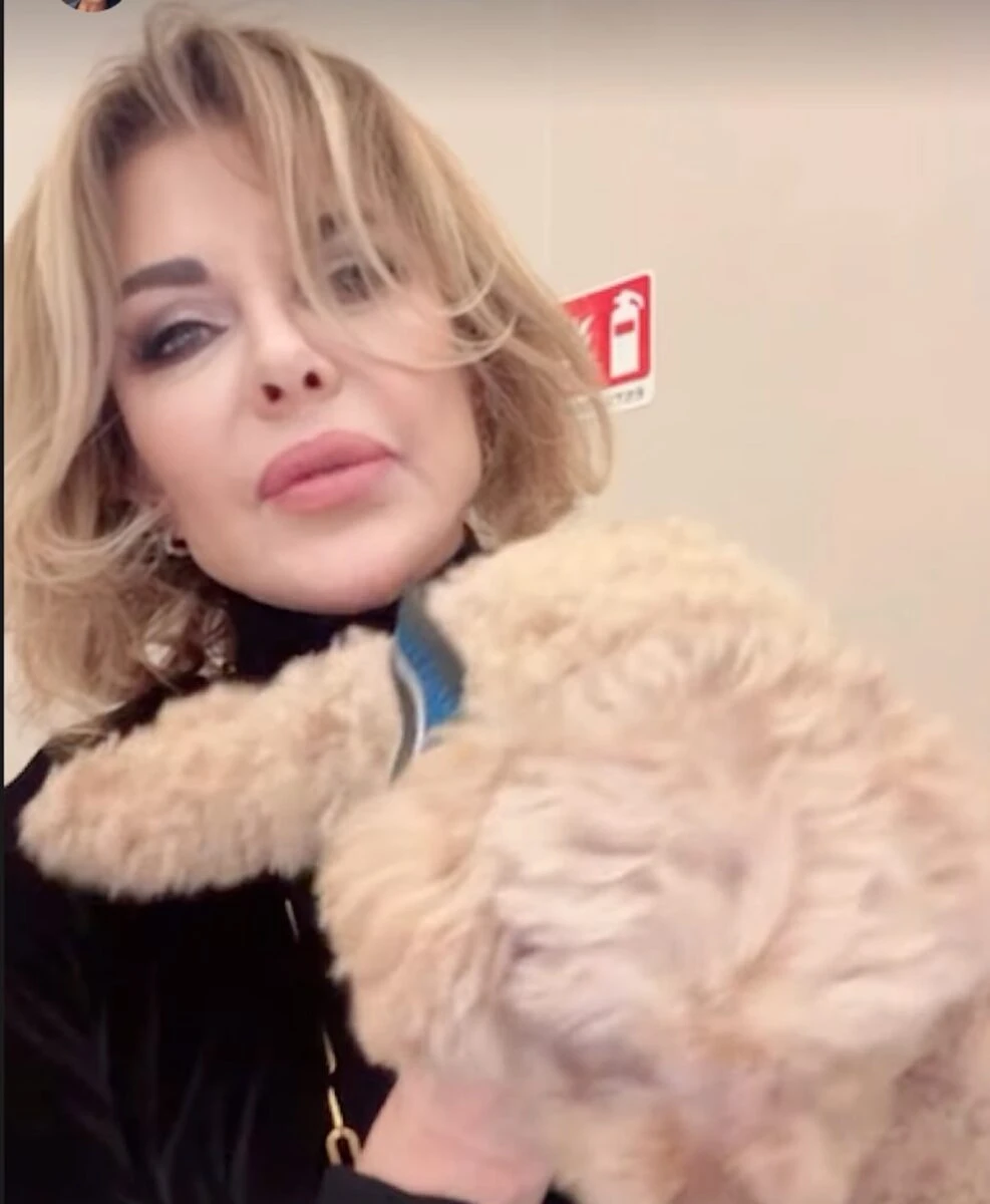 Alba Parietti in una fotografia condivisa nell'articolo