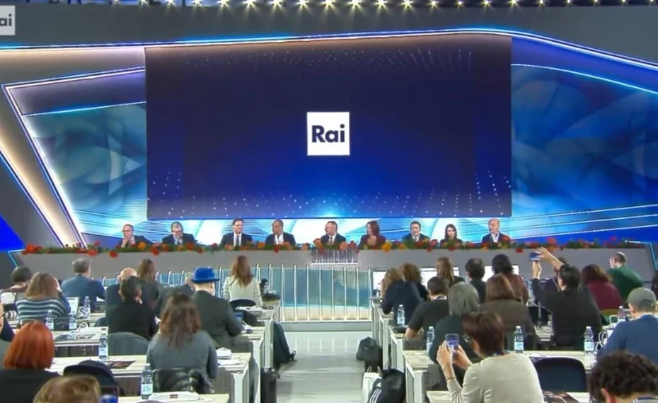 Sala stampa dell’Ariston durante la conferenza di Sanremo 2026