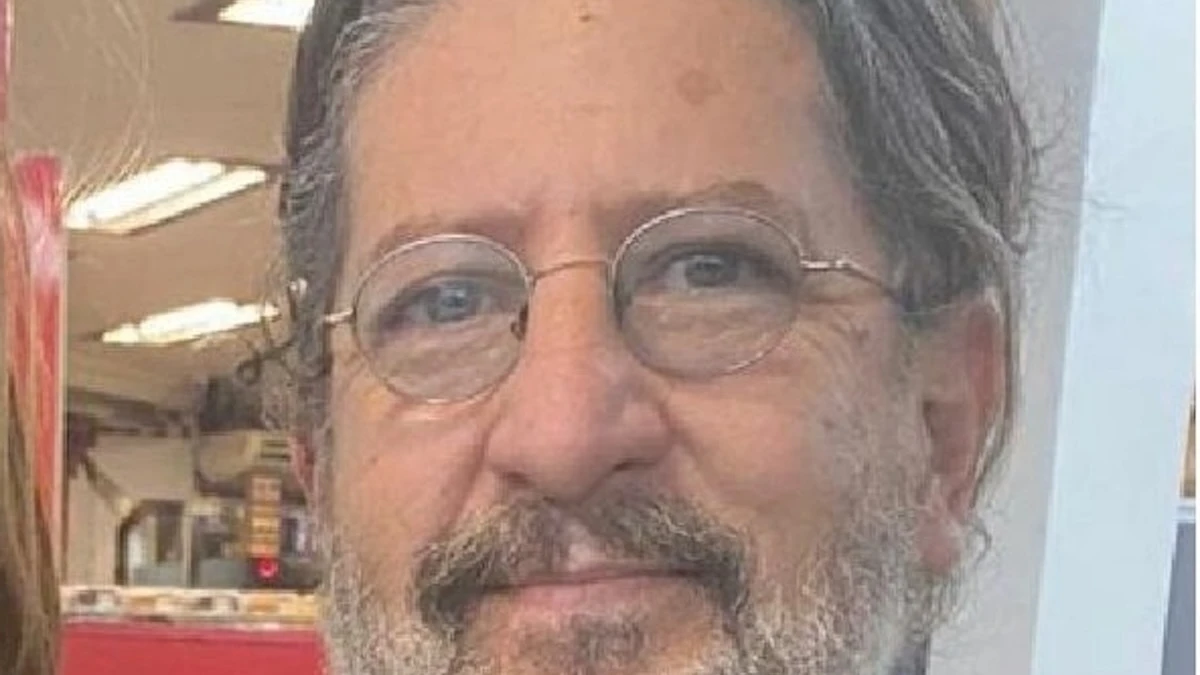 “Addio papà, sempre nel cuore”. Grave lutto per il volto di Canale 5, la notizie e tutti stretti al suo dolore “Addio papà, sempre nel cuore”. Grave lutto per il volto di Canale 5, la notizie e tutti stretti al suo dolore