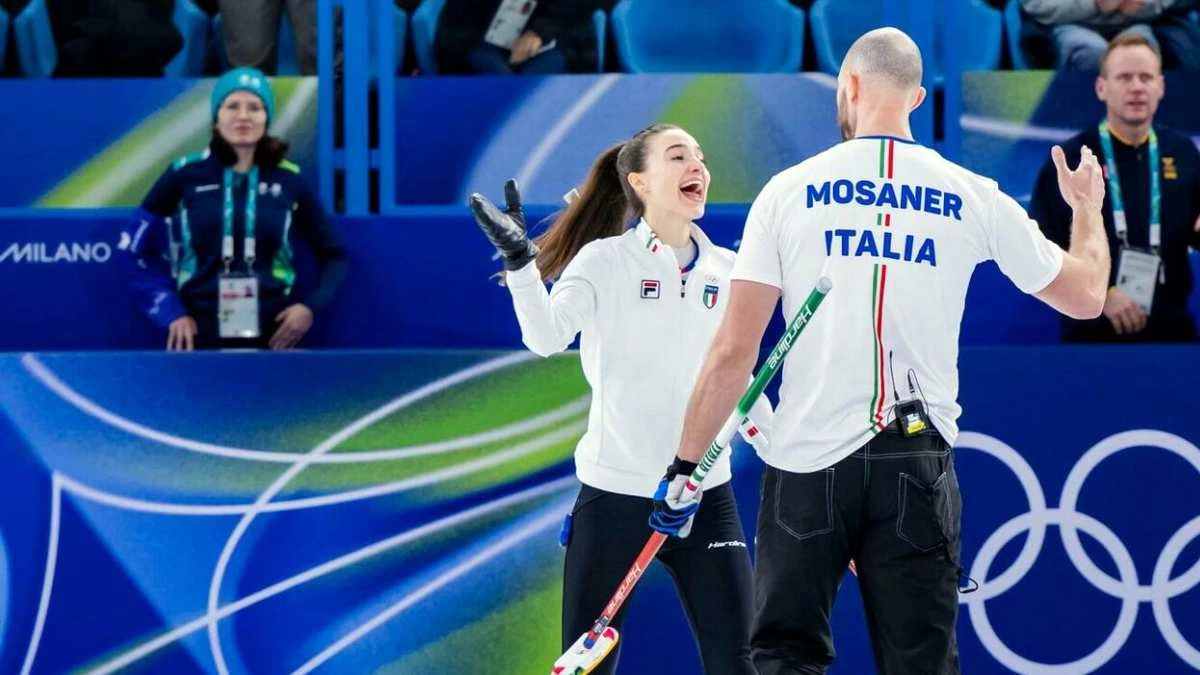 Constantini e Mosaner in azione sul ghiaccio durante il torneo olimpico