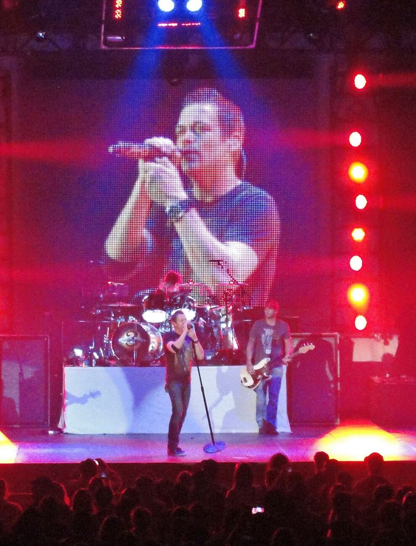 Brad Arnold, morto a 47 anni il cantante dei 3 Doors Down: aveva un cancro al rene