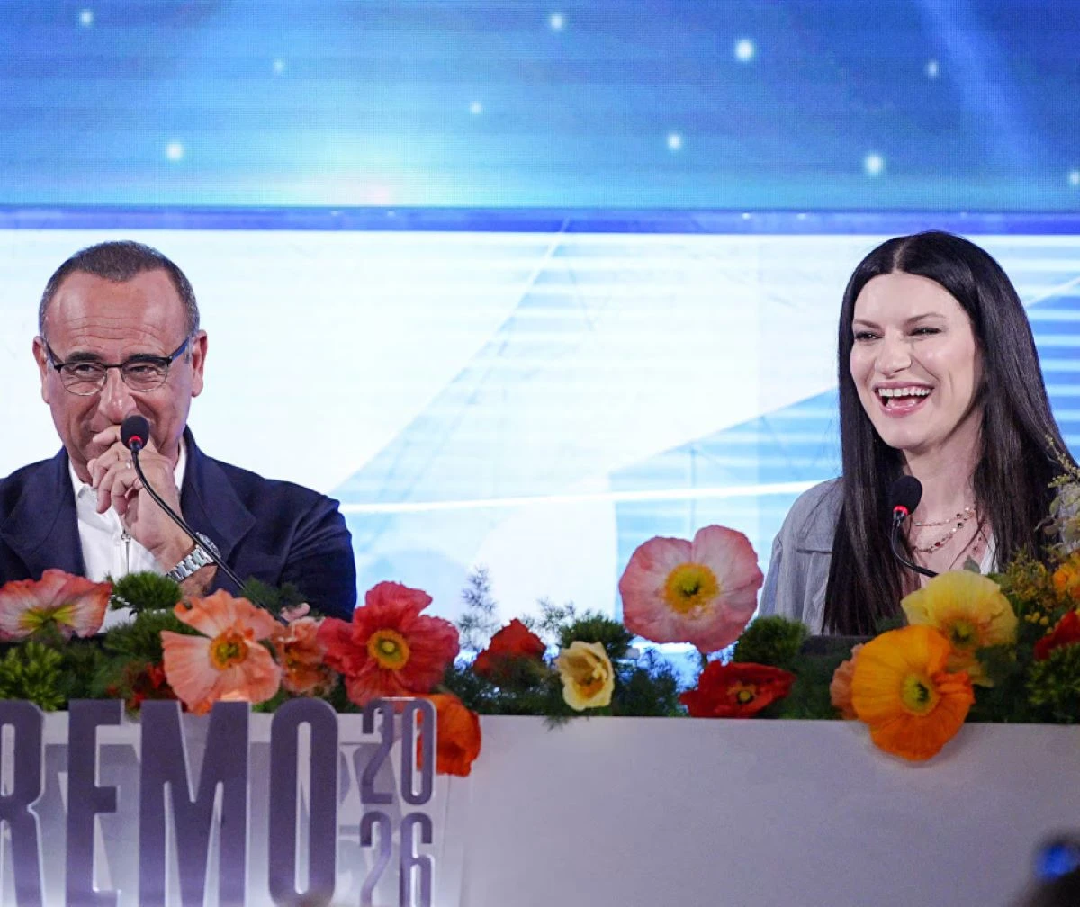 Carlo Conti e Laura Pausini insieme a Sanremo 2026: focus su cachet e ospiti