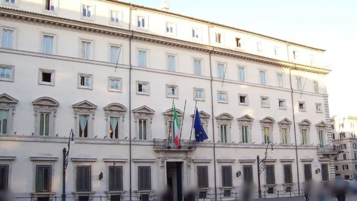 “Morta a Palazzo Chigi!”. Dramma nella sede del governo: tutti sconvolti “Morta a Palazzo Chigi!”. Dramma nella sede del governo: tutti sconvolti