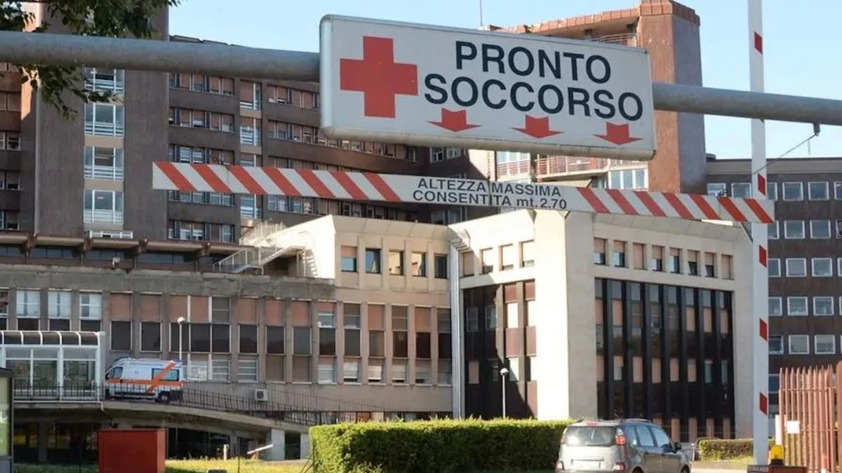 Accertamenti medici in ospedale dopo la scoperta della gravidanza della minore