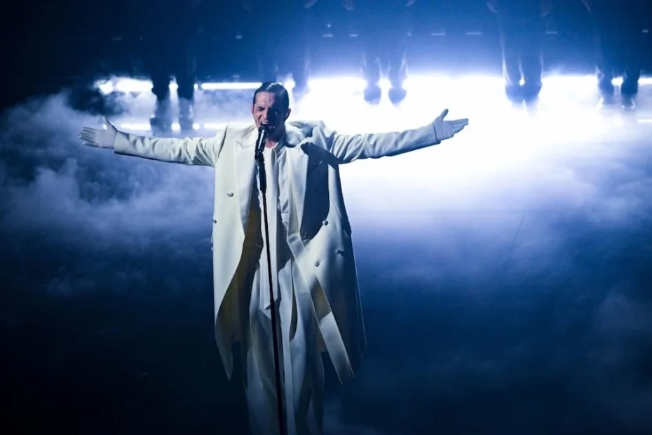 Achille Lauro a Sanremo 2026: look firmato e gioielli Damiani