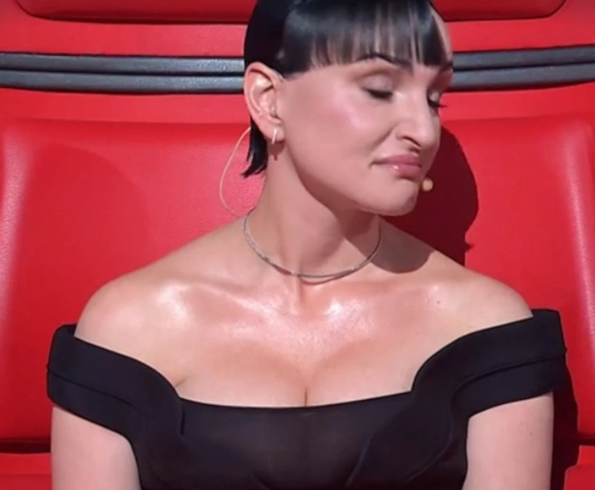 Arisa presente in studio come coach durante la finale