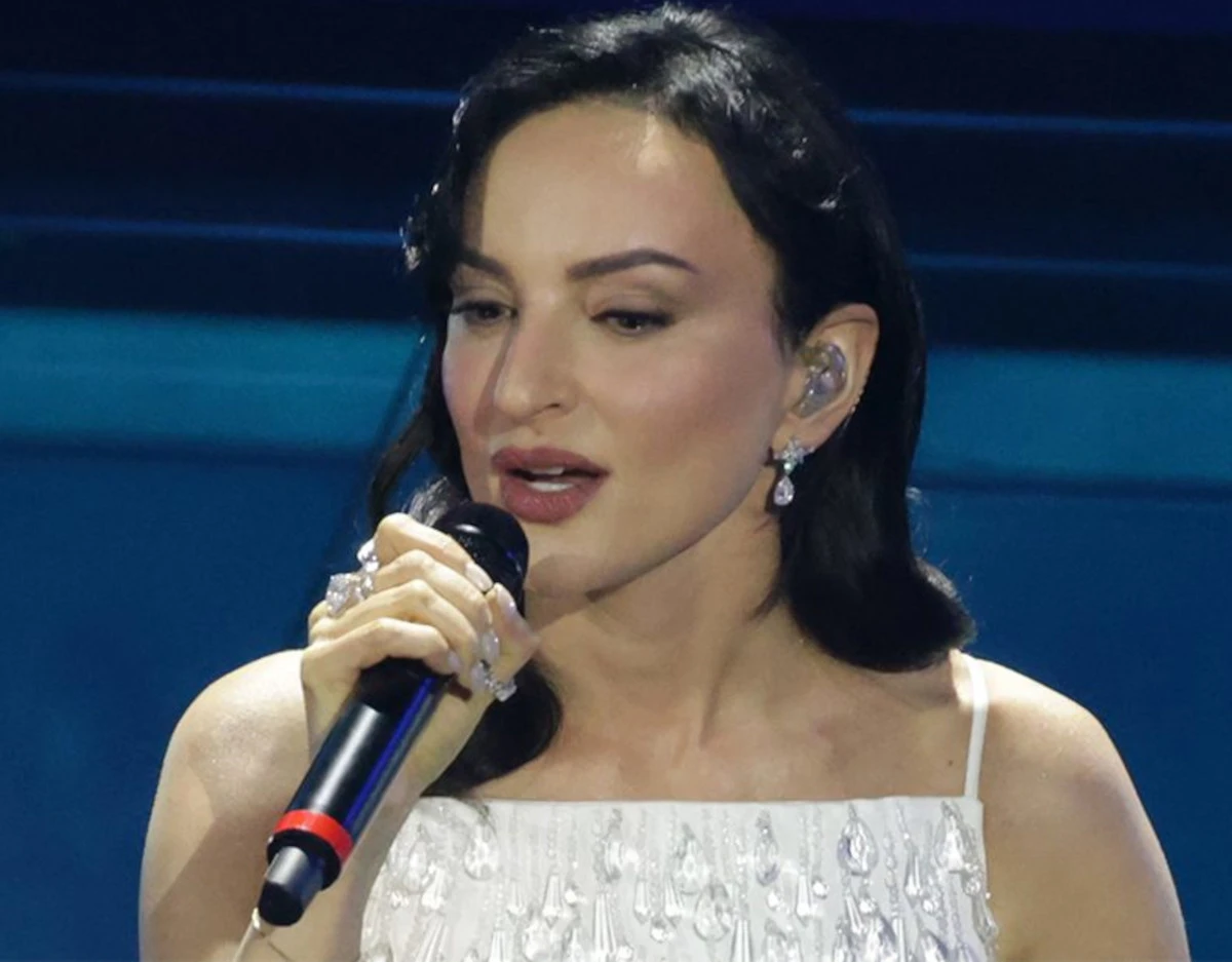 Arisa durante la prima serata di Sanremo 2026