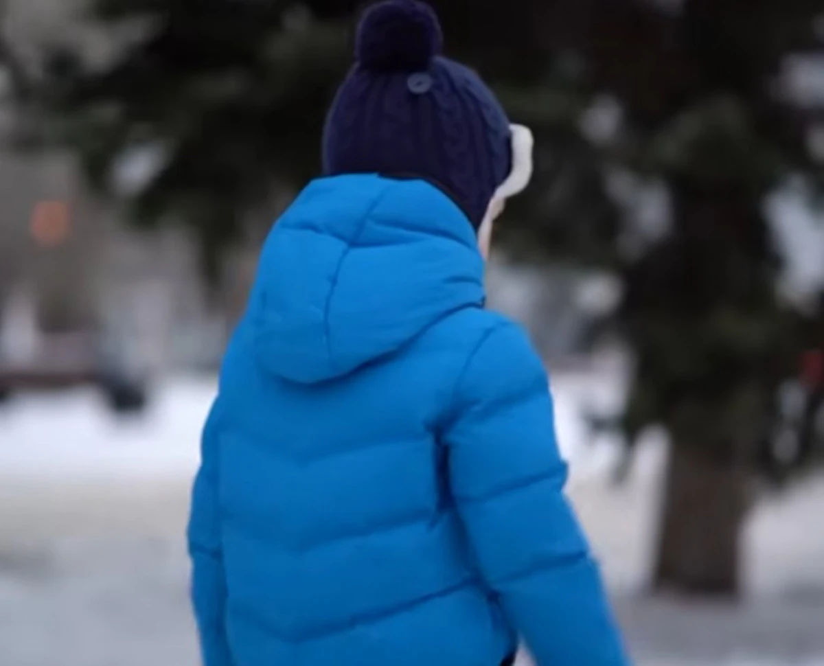 Bambino coinvolto nella vicenda del bus e della camminata nella neve