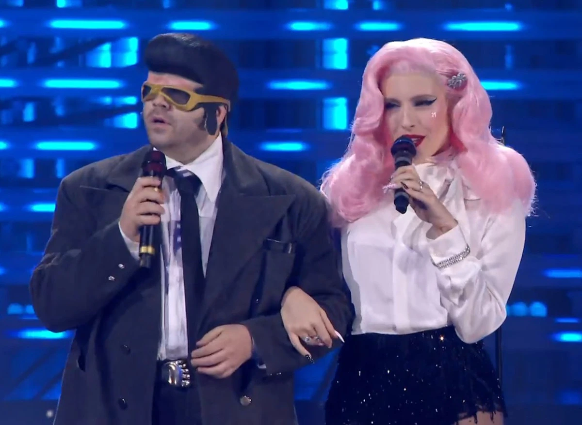 Ditonellapiaga durante la serata cover di Sanremo 2026